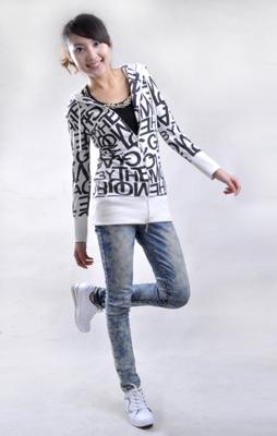 �Ŵ���ɫ������Ь�ĵ��Ŷ�����ʱ������ģ��