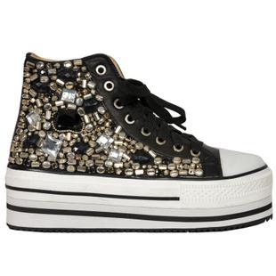 黑色钉珠版本隐形内增高鞋图片