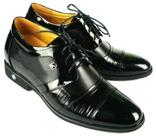 ��ɫ��������Ь