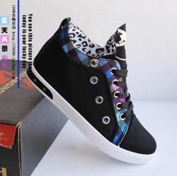 ��ɫ˫�ſ�Ӣ�׷��Ůʿ��������Ь 